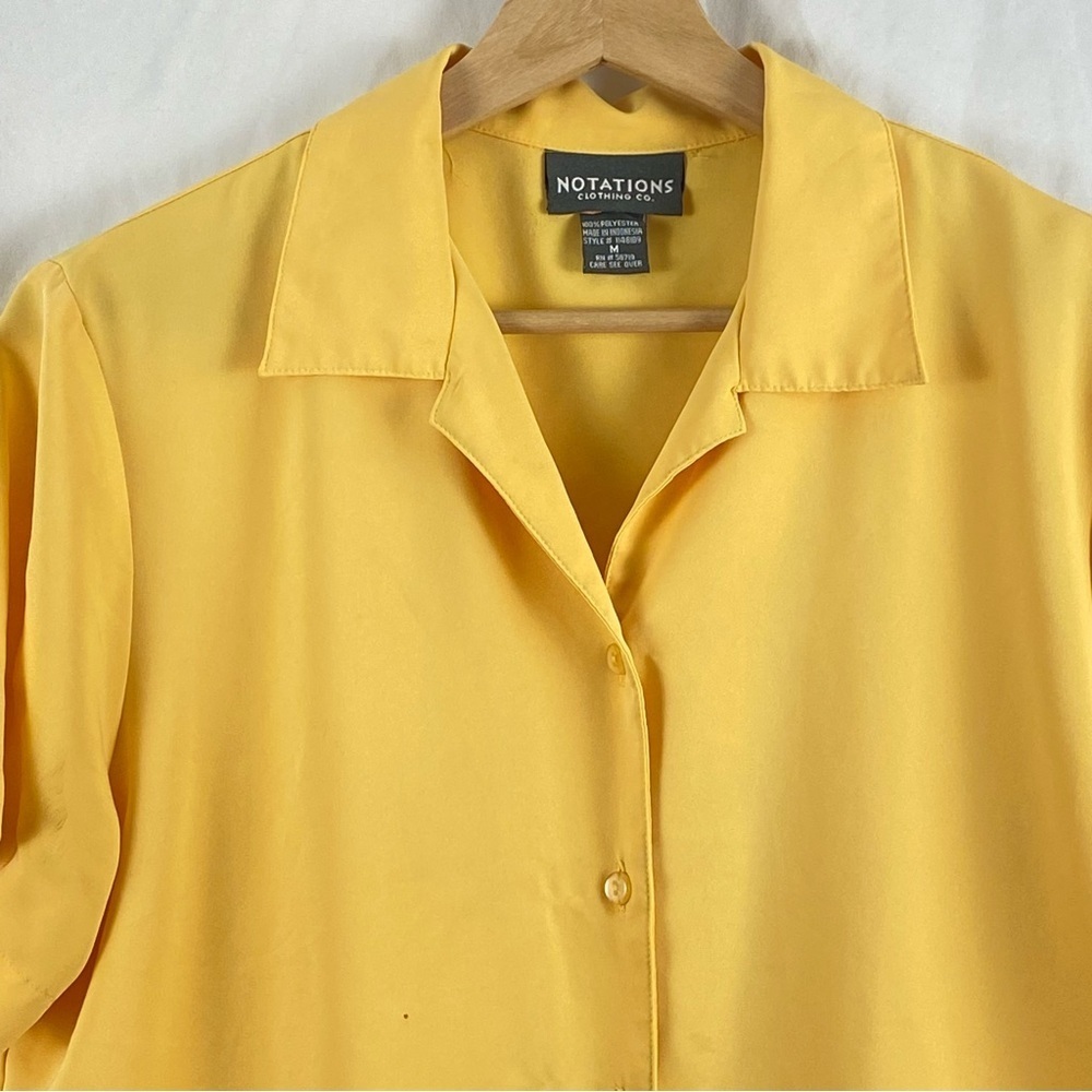 Notations Clothing Co Women's Yellow Button-Up Short Sleeve Top Size Medium - Picture 4 of 16